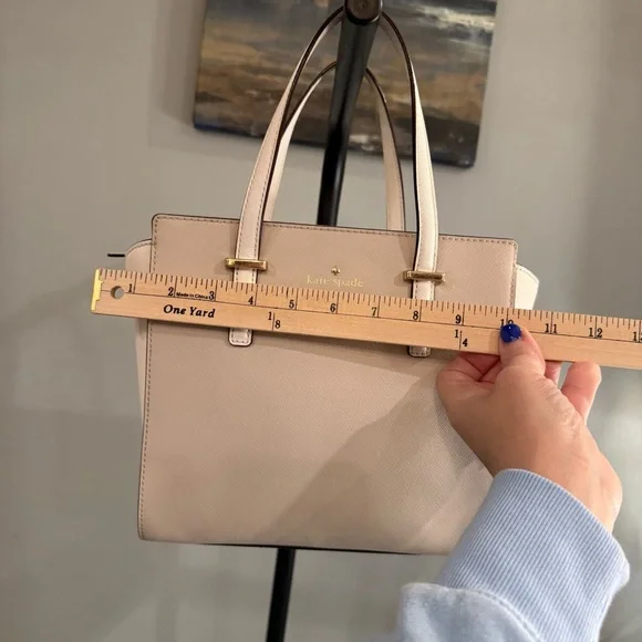 Kate Spade New York Cedar Street Hayden Bag In Blush & Cream with Gold Hardware - Picture 12 of 14